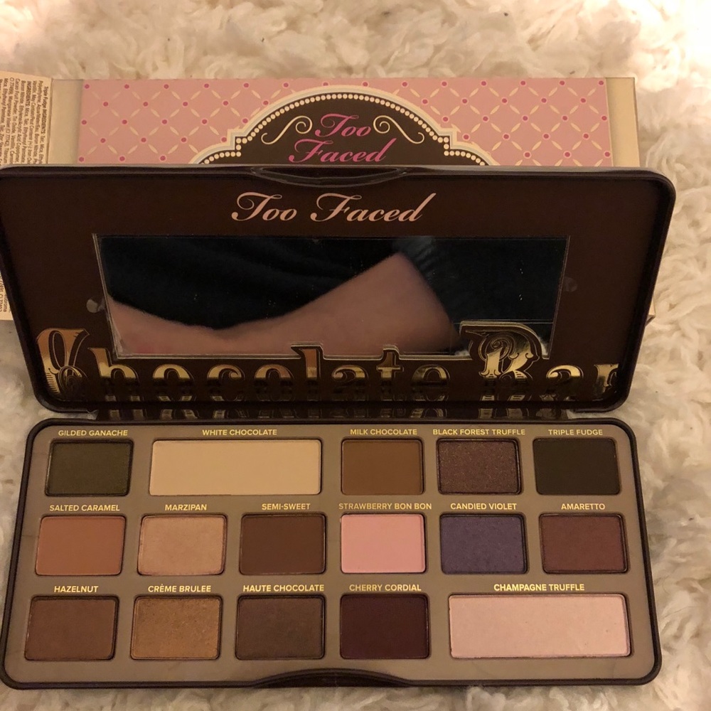 😍SOLD😍Too Faced Chocolate Bar Eye Shadow Palette